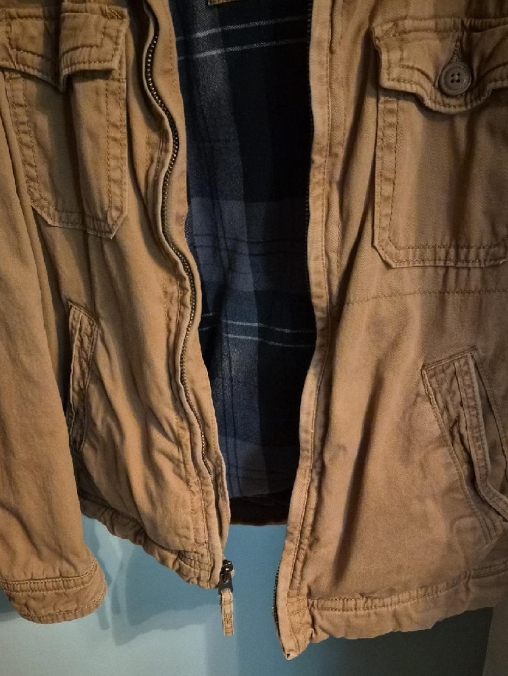 American Eagle Outfitters Tan Men's Field Jacket with Plaid Lining - Picture 5 of 7